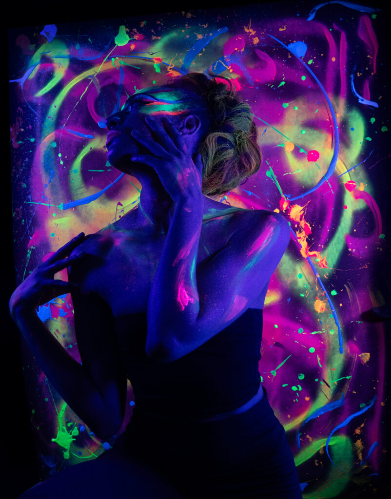neonswirlsw.model